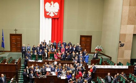 Przez cztery tygodnie w sali obrad Sejmu trwał protest opozycji.