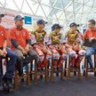 Prezentacja młodzieżowej drużyny WTS Nice Warszawa w 2011 roku. Przemysław i Piotr Pawliccy (drugi i