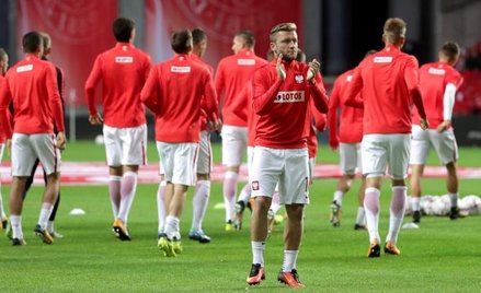 Jakub Błaszczykowski po meczu w Kopenhadze. Powodu do oklasków nie było.