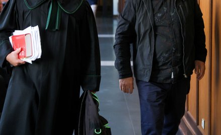 Adwokat dojeżdżał na 7 rozpraw własnym autem, sąd odmówił zwrotu wydatków na te dojazdy