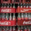 Coca-Cola zachęca do… wyrzucania swoich butelek