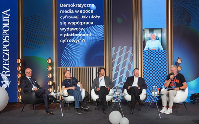 Uczestnicy debaty „Demokratyczne media w epoce cyfrowej. Jak ułoży się współpraca wydawców z platfor
