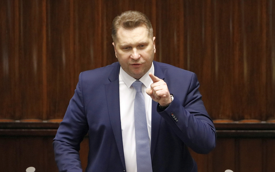 Organizacje pozarządowe zarzucają szefowi MEiN łamanie zasad Unii Europejskiej