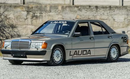 Mercedes 190 do sprzedania za 2,3 mln zł. To auto, którym ścigał się Niki Lauda