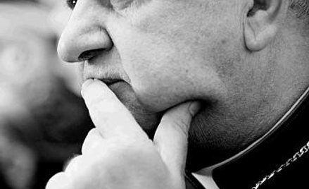 Modlitwy i żarty na drodze ku świętości