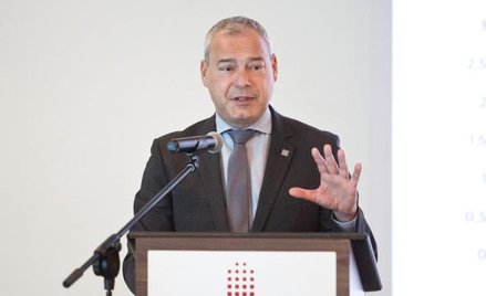 Dariusz Selak z PFR Portal PPK uświadamiał uczestnikom konferencji, że indywidualne oszczędności zys