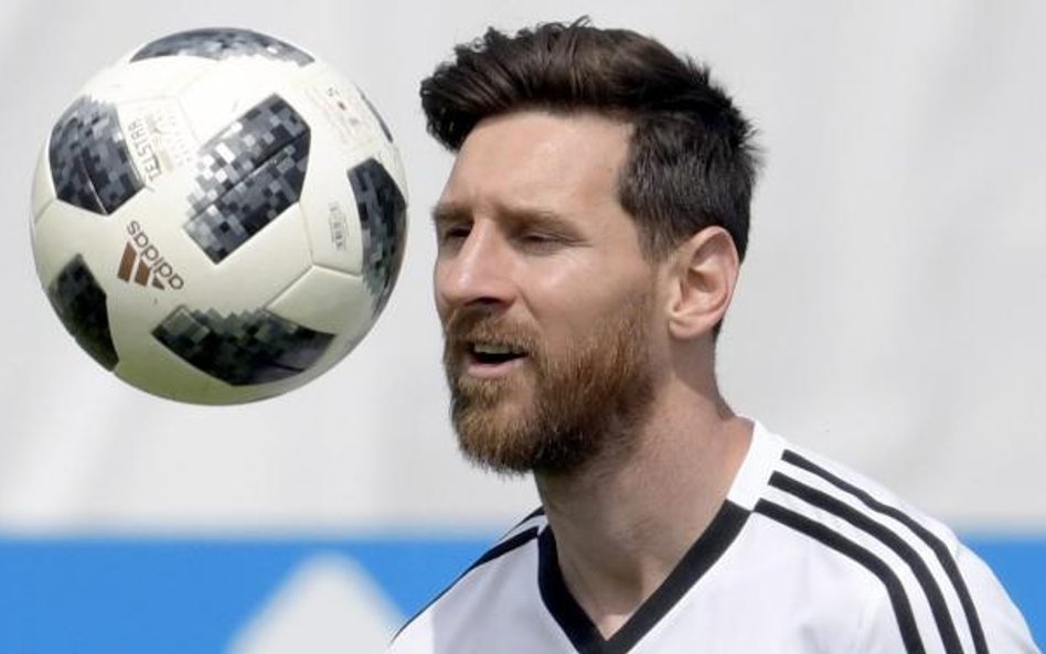 Leo Messi wprowadził Argentyńczyków na mundial. Czy da im też awans do fazy pucharowej i uratuje prz