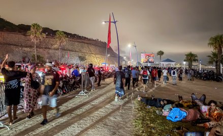 W ciągu ostatniej doby granicę w Ceucie przekroczyło w sposób niekontrolowany około 49 tys. migrantó