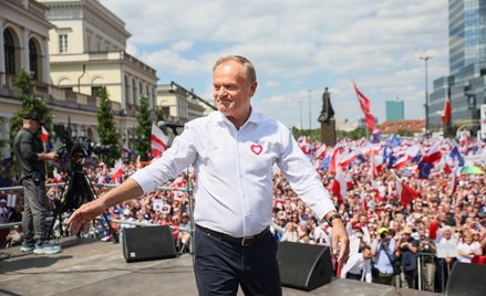 Donald Tusk na Wielkim Marszu Patriotów w Warszawie