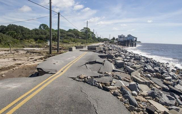 Wschodnie wybrzeże USA zmaga się z huraganem