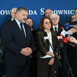 Mgłosiek: Epizodyczne, punktowe, przywracanie praworządności wyłącznie dla propagandowego zysku nigd