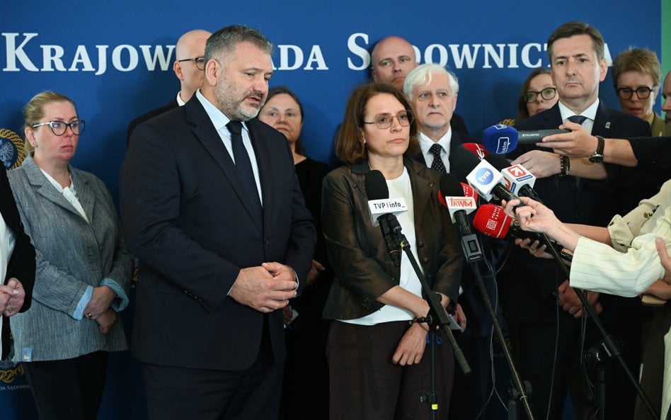 Mgłosiek: Epizodyczne, punktowe, przywracanie praworządności wyłącznie dla propagandowego zysku nigd