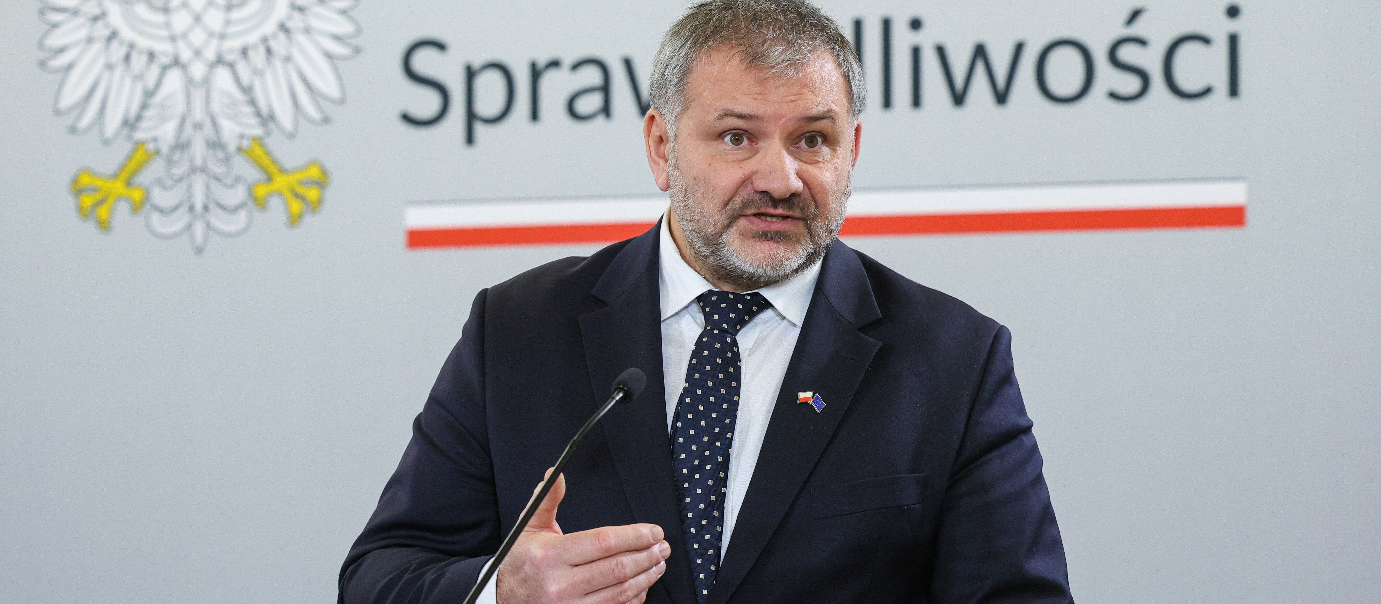 «Politico» о ситуации в Польше: разведённые люди не знают, разведены ли они