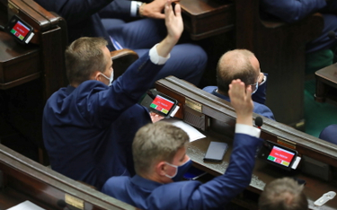 PiS przegrywa w Sejmie. Reasumpcja głosowania i zmiana decyzji Kukiz'15