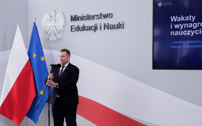 Minister Czarnek: nie ma tylu wakatów w szkołach, są podwyżki od września