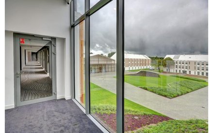 Folwark Łochów, Grupa Arche – I nagroda w kategorii projekty komercyjne w realizacji. Pałac i Folwar