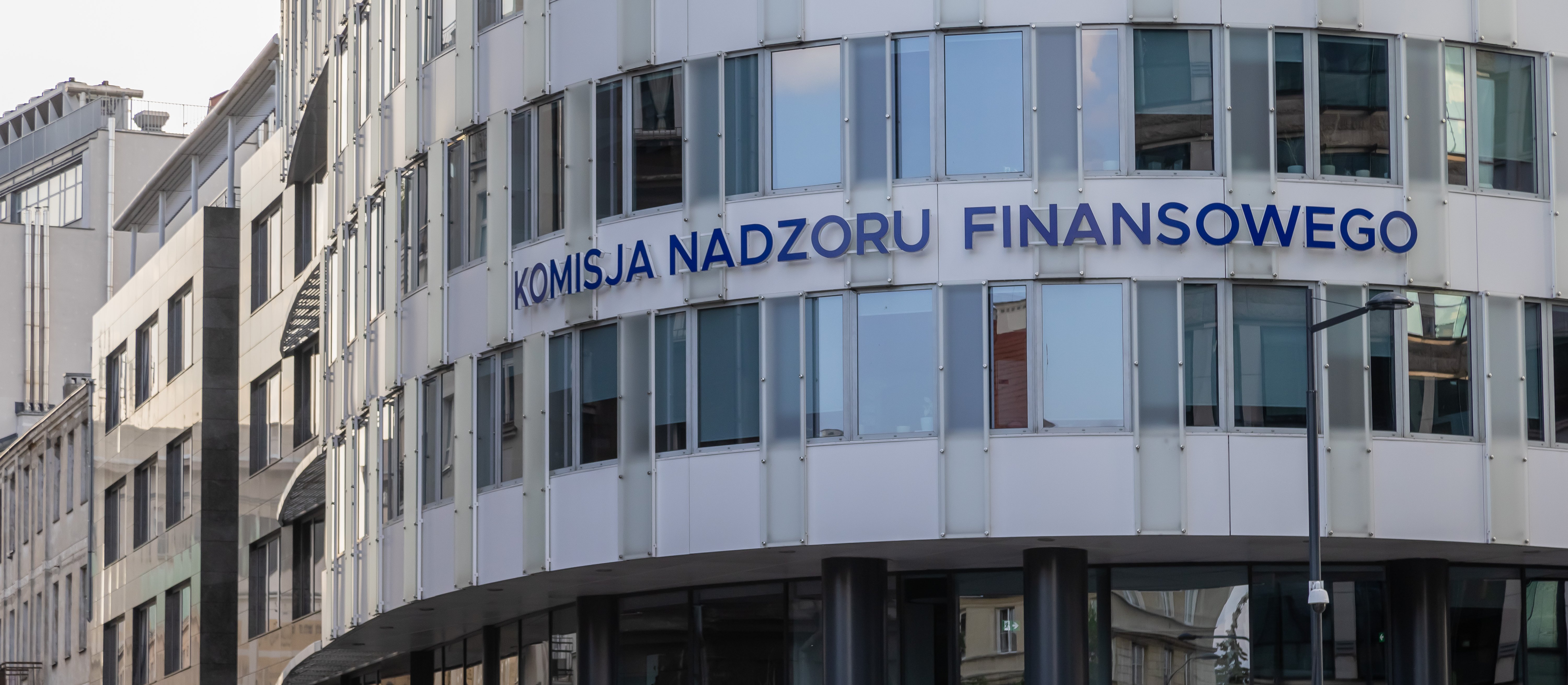 KNF podejrzewa manipulacje kursami 4 spółek. Zawiadomienia złożone we wrześniu