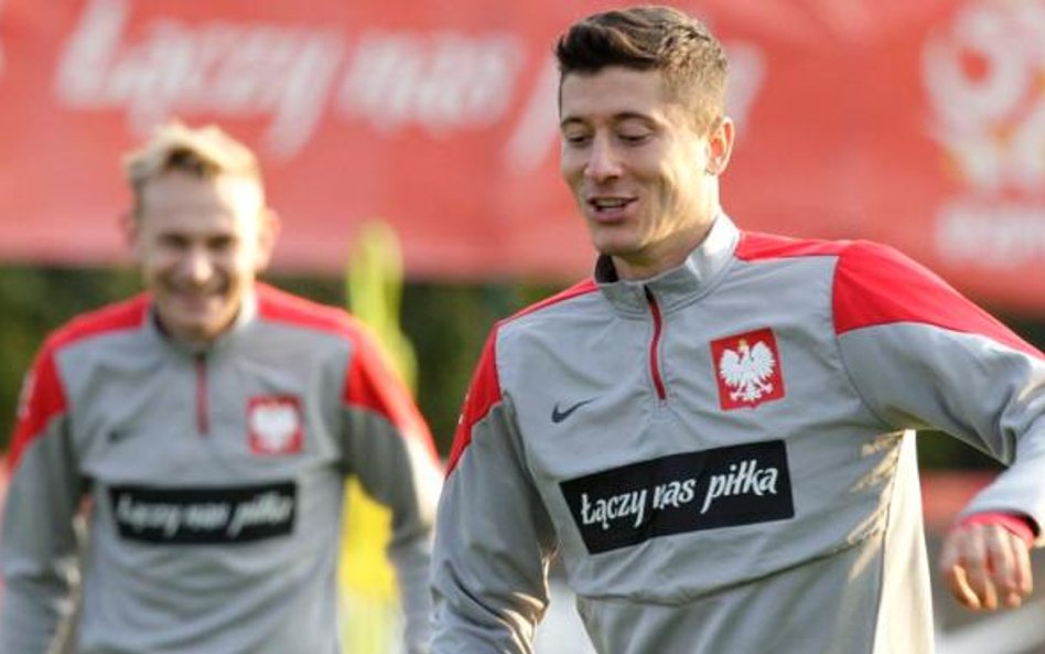 Robert Lewandowski w Warszawie zagra przeciw kolegom z Bayernu Monachium