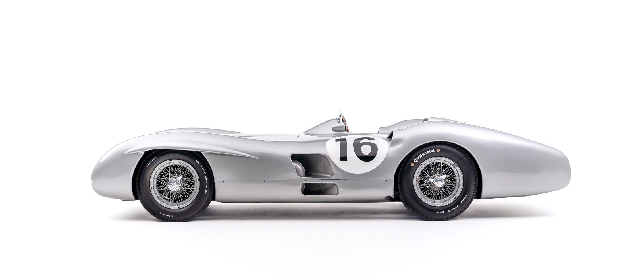 Rok rekordów na aukcjach. Najdroższy był Mercedes za ok. 240 mln zł