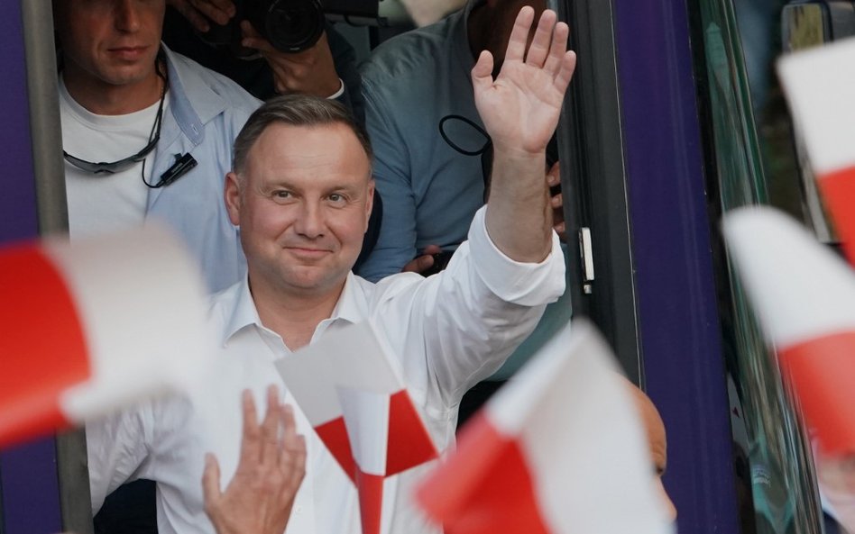 Andrzej Duda: Zaprosiłem Trzaskowskiego, by Polacy zobaczyli symboliczny gest