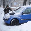 Mandat za zamarznięty, nieodśnieżony samochód
