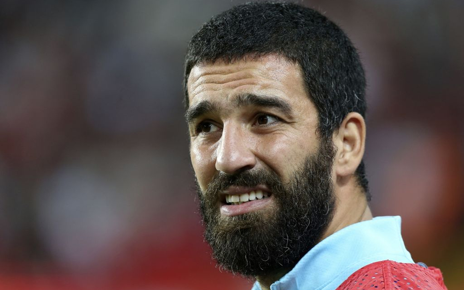 Arda Turan zamienił Barcelonę na Turcję
