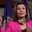 Pelosi była na katolickiej mszy. Złamała obostrzenia?