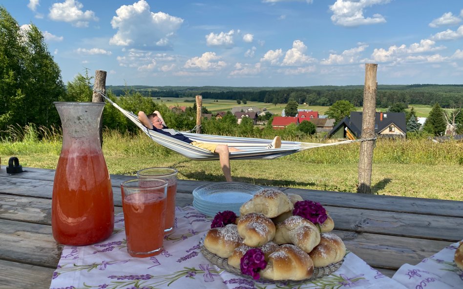 Widok na dolinę Bugu ze wzgórza Łysocha w Klepaczewie