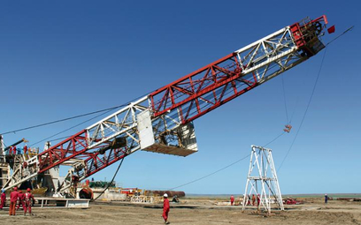 Petrolinvest postawił na odwiercie Shyrak-1 w Kazachstanie wieżę wiertniczą, dzięki której będzie mo