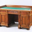 3,9 tys. zł kosztuje eklektyczne dębowe biurko z 1880 roku