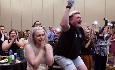 Głosowanie w sprawie aborcji w Kansas: Duże zwycięstwo grup proaborcyjnych