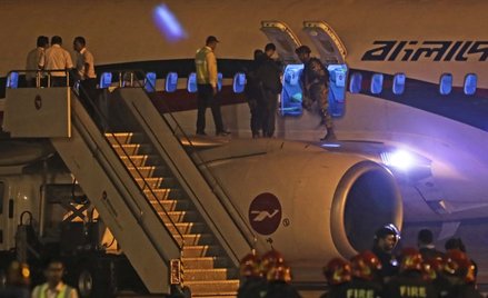 Chciał porwać samolot. Miał pistolet-zabawkę