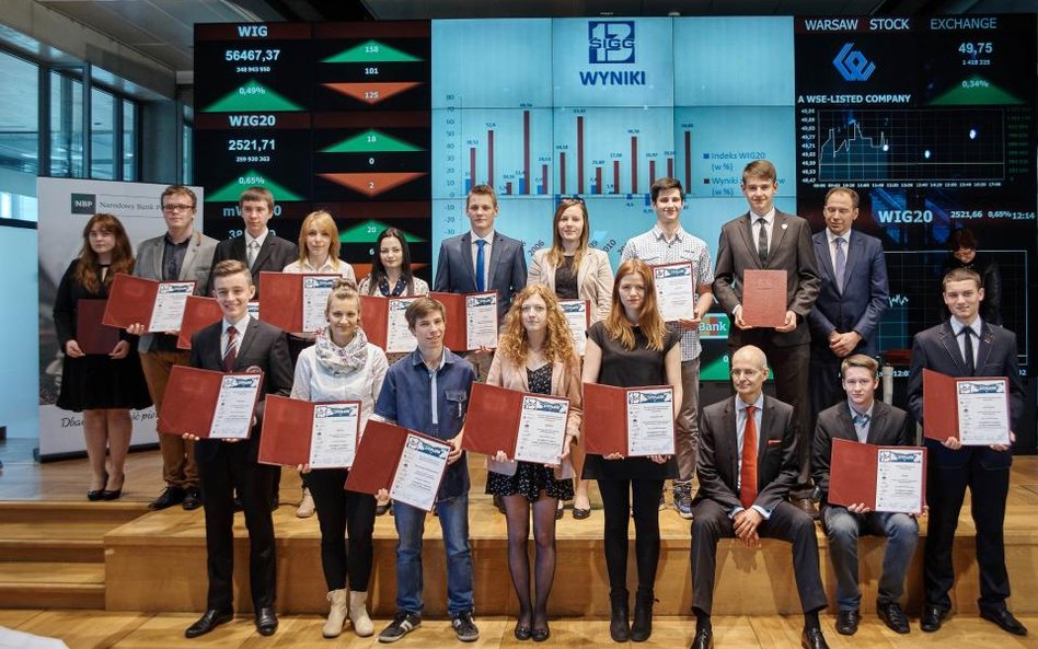 Najlepsi młodzi inwestorzy nagrodzeni