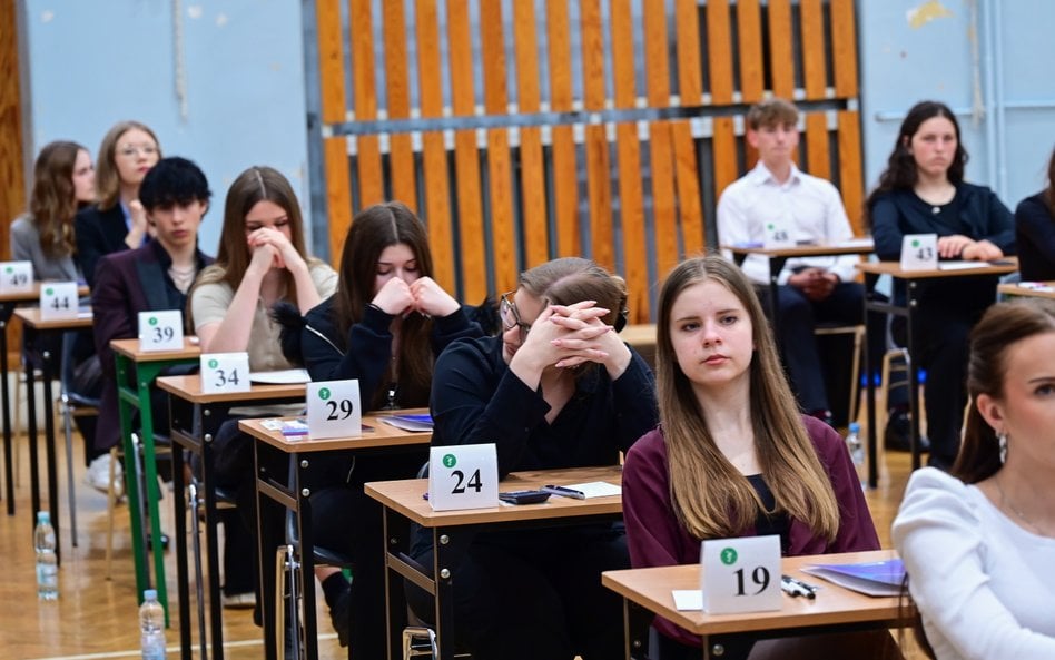 Dziś ósmoklasiści przystąpią do egzaminu z języka obcego