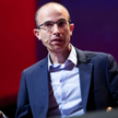 Prof. Yuval Noah Harari (na zdjęciu) wskazuje trzy momenty, które zmieniły bieg dziejów.