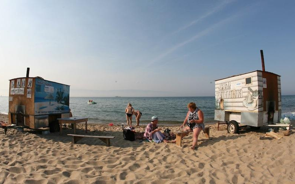 Bajkał, Olchon,sauny na plaży