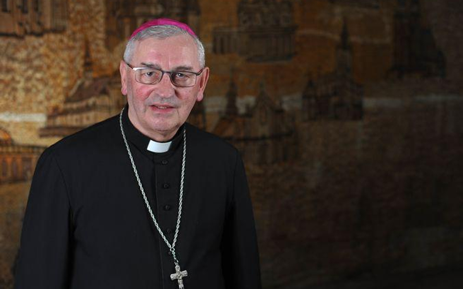 Ks. Isakowicz-Zaleski: Bp Pieronek jest heretykiem