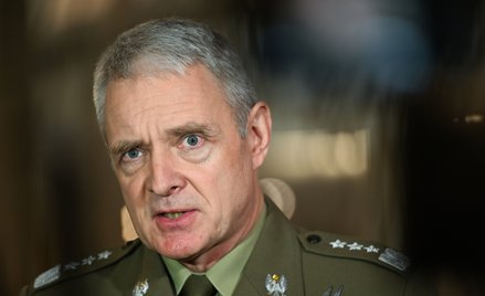 Polski przedstawiciel wojskowy przy NATO i UE gen. broni Piotr Błazeusz.
