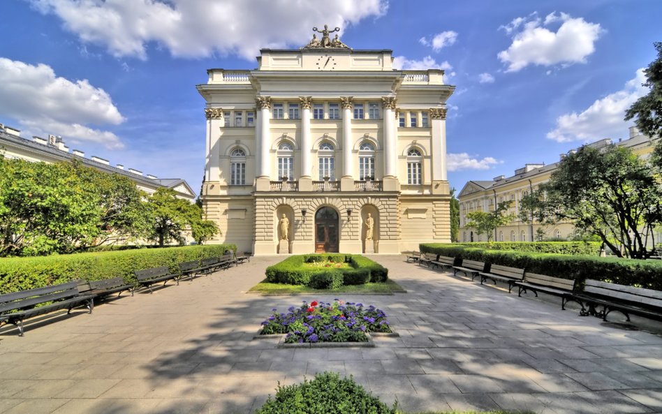 Uniwersytet Warszawski wyróżnił się szczególnie wysoką pozycją w kategorii regionalnej reputacji bad