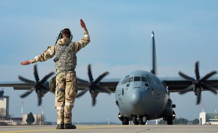 Sondaż: Czy Polacy chcieliby przenosin żołnierzy USA z Niemiec do Polski?