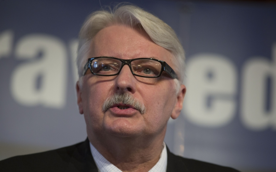 Waszczykowski: Relokacja uchodźców? Propozycja z piekła rodem