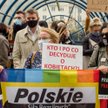 Strajk kobiet: Protesty przeciwko wyrokowi TK ws. aborcji