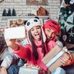 Co robimy w święta na smartfonach? Randki, zdjęcia i lans w internecie