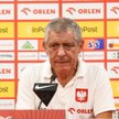 Trener piłkarskiej reprezentacji Polski Fernando Santos podczas konferencji prasowej w Tiranie