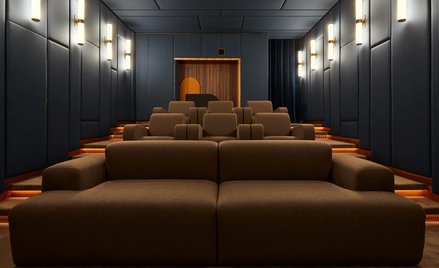 Cóż za metamorfoza: kiedyś – kotłownia. Teraz sala kinowa