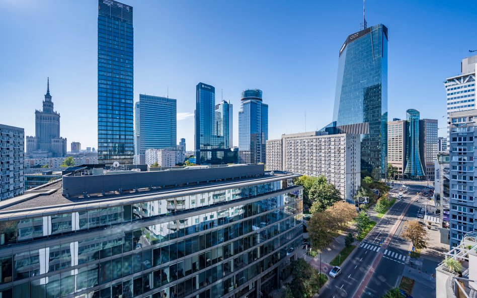 Kapitał lokujący w nieruchomościach komercyjnych wraca do gry, a jego celem coraz częściej jest Pols