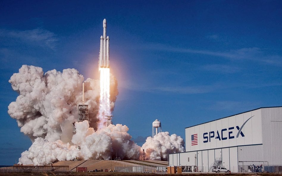 Amerykanie wysłali w kosmos 145 rakiet: za 138 odpowiadało SpaceX (Elona Muska), za 5 – United Launc