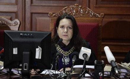 Na zdjęciu sędzia Ewa Jethon. Ogłoszenie wyroku w sprawie wprowadzenia stanu wojennego. Zdjęcie poch