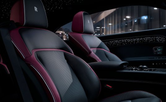 Rolls-Royce Spectre Black Badge