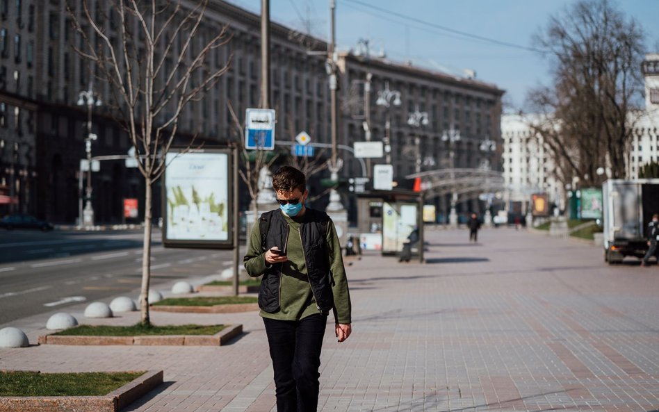 Koronawirus. Kara za niezachowanie dystansu. RPO interweniuje